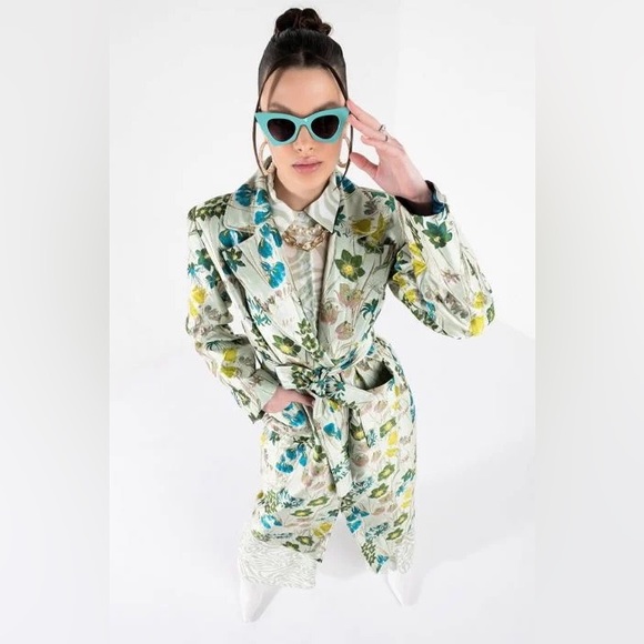 NWT! One of a Kind AKIRA Floral Trench Coat - Picture 1 of 7